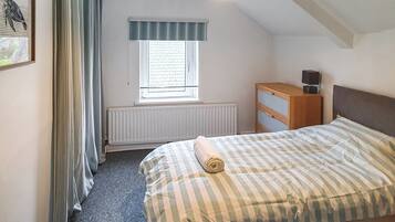 2 bedrooms, free WiFi, bed sheets