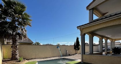 Villa Contemporaine Avec Piscine