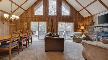 TV connectée, cheminée, jeux vidéo