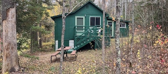 Cabin 2 "Waterfall" 2 BR, 5-6 pp, access to boats!
