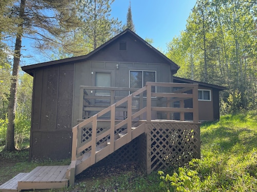 Cabin 2 'Waterfall' 2 BR, 5-6 pp, access to boats!