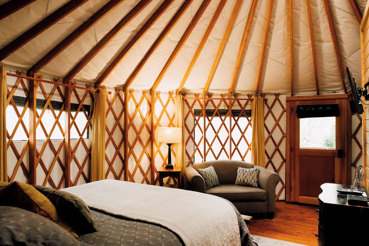 Standard Tent, Private Bathroom, Mountain View | Premium bedding, down comforters, pillowtop beds, WiFi (free)