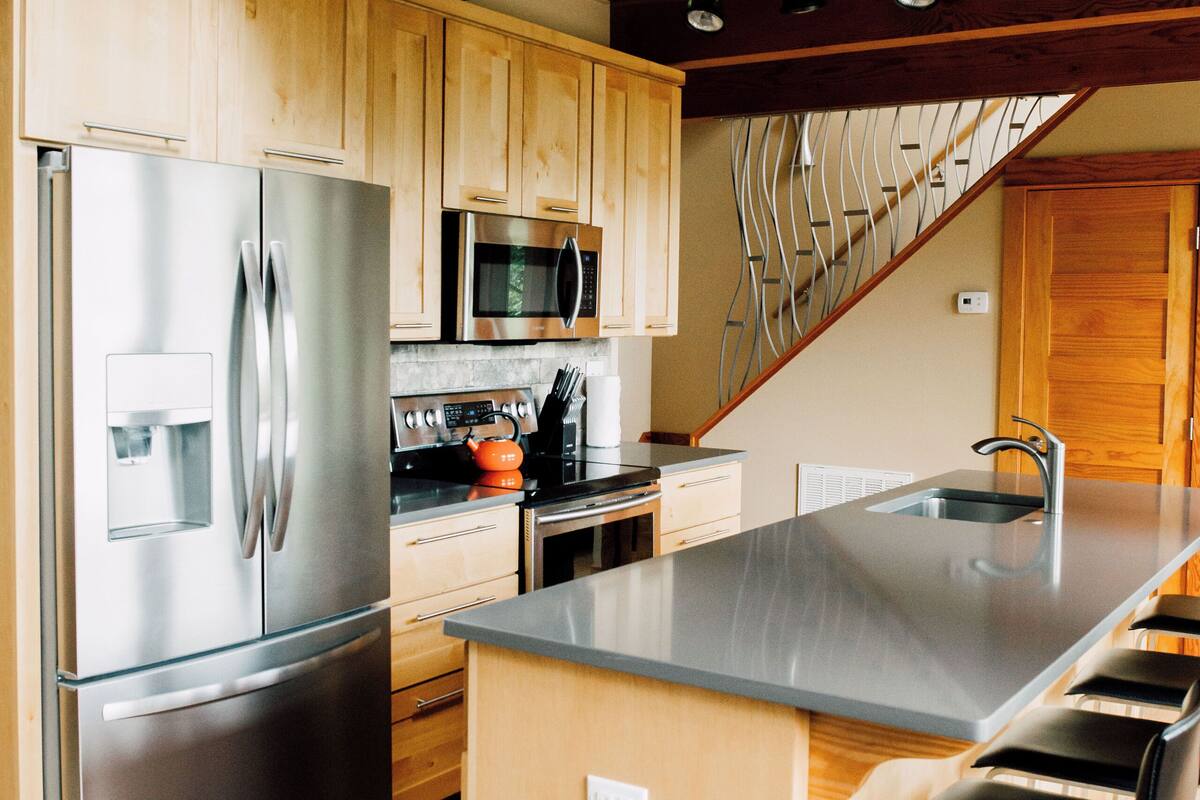 Luxury House, Private Bathroom, Mountain View | Premium bedding, down comforters, pillowtop beds, WiFi (free)
