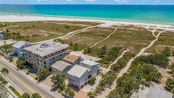 Rumah, Beberapa Tempat Tidur (600) | Pantai | Di pantai