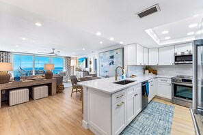 Condo, várias camas (803) | Cozinha privada