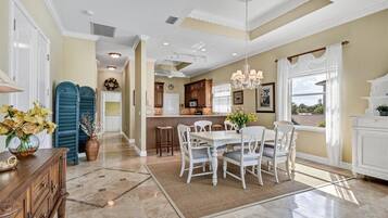 Rumah, Beberapa Tempat Tidur (Vue A) | Tempat makan