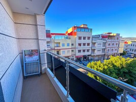 Deluxe Apartment, 2 Bedrooms, Garden View | Balcony