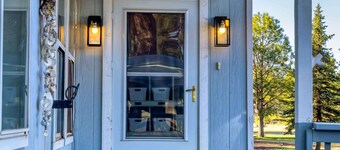 Escape to our Pet Friendly Pinetop 4-Bedroom Home