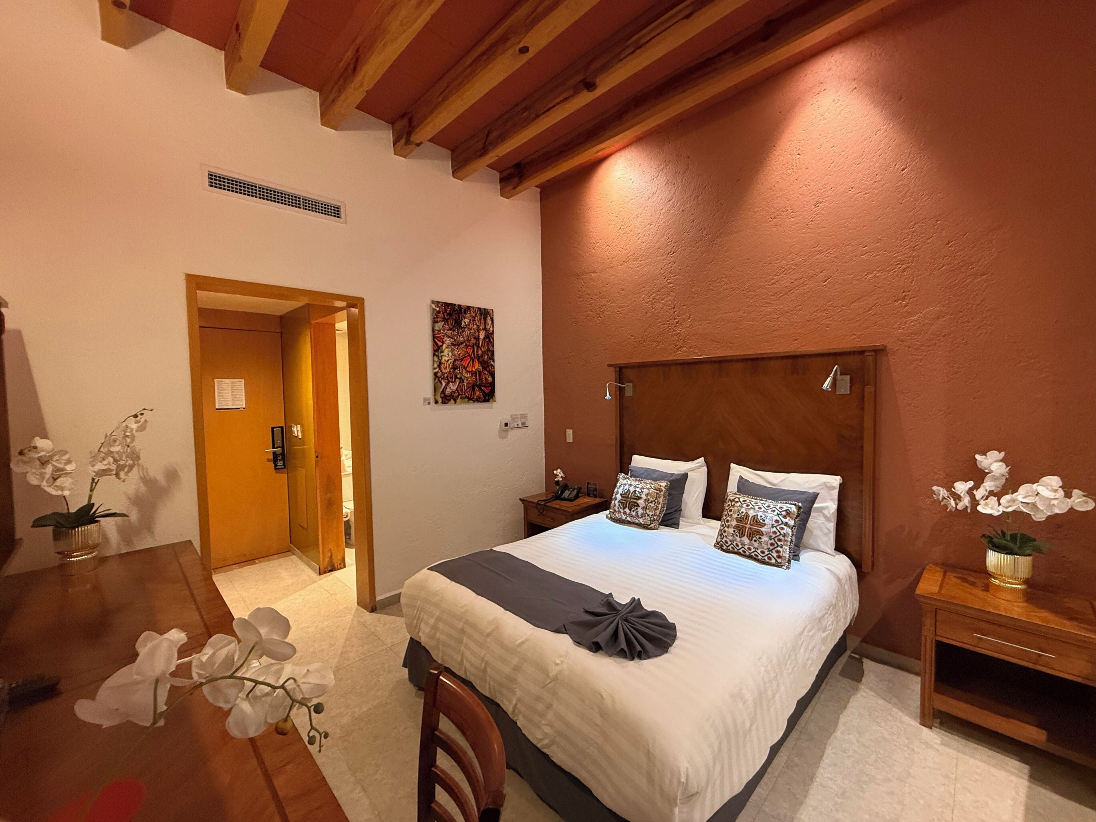 Standard Room, Accessible, Courtyard View | Hypo-allergenic bedding available, desk, laptop workspace, soundproofing