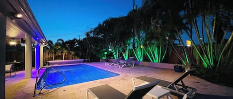 Piscina externa, piscina aquecida