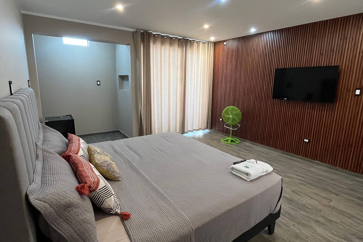 Premium bedding, down duvets, desk, laptop workspace
