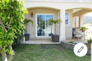 Individually decorated, individually furnished, laptop workspace