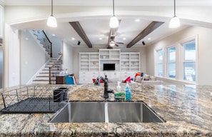 Luxury House, Patio | Living area