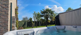 Quiet Appartement in house, with separate entrance for maximum 4 persons.