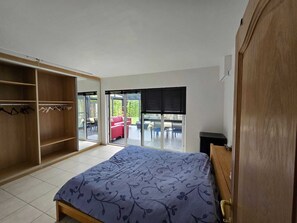 2 室のベッドルーム、WiFi、ベッドシーツ