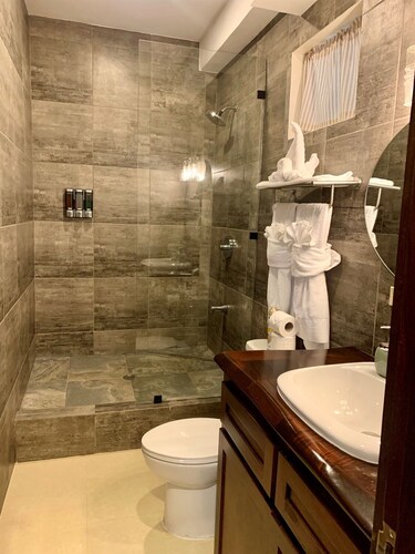 F1 Apartment, 2-Bedroom (F1)