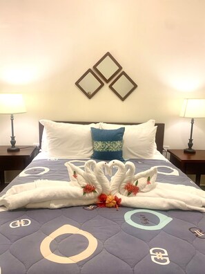 2 室のベッドルーム、アイロン / アイロン台、WiFi (無料)、ベッドシーツ