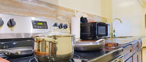 冰箱、微波炉、炉灶、茶具/咖啡用具