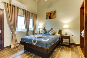 2 chambres, fer et planche à repasser, Wi-Fi gratuit, draps fournis