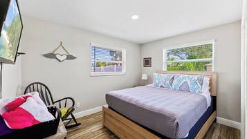 2 bedrooms, iron/ironing board, free WiFi, bed sheets