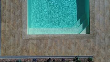 ํ์ฐ์ค | ๋ด๋ถ ์ธ๋ถ ์ฌ์ง