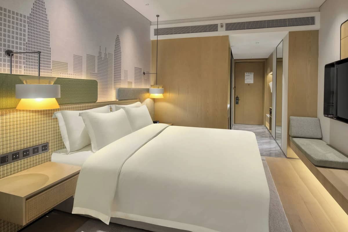 1 bedroom, premium bedding, down duvets, memory-foam beds