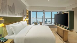 Suite, 1 King Bed | Premium bedding, down duvets, memory-foam beds, in-room safe - Holiday Inn Shenzhen Nanshan by IHG (Shenzhen)