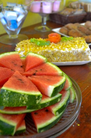 Tägliches inbegriffenes Frühstücksbuffet