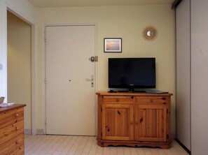Interior - Beau studio cabine avec piscine et plage à 50m (Saint-Raphaël)
