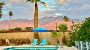 Outdoor pool, a heated pool - Palms Spring Doering Vista Estate (Palm Springs)