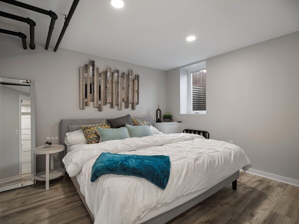 1 bedroom, iron/ironing board, travel crib, WiFi