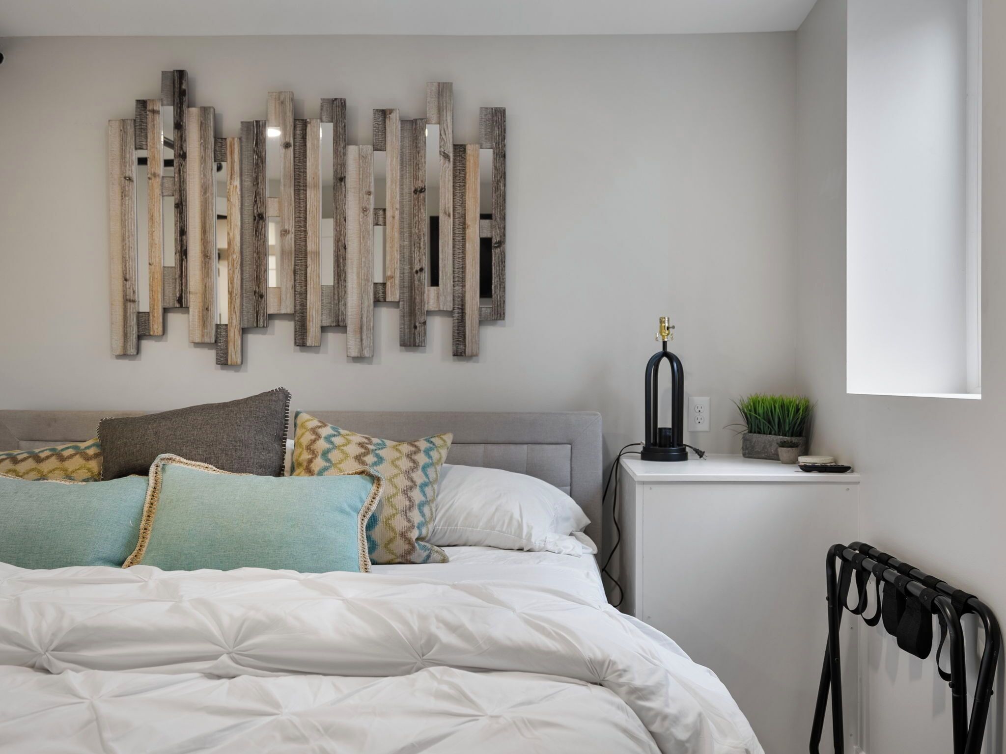 1 bedroom, iron/ironing board, travel crib, WiFi