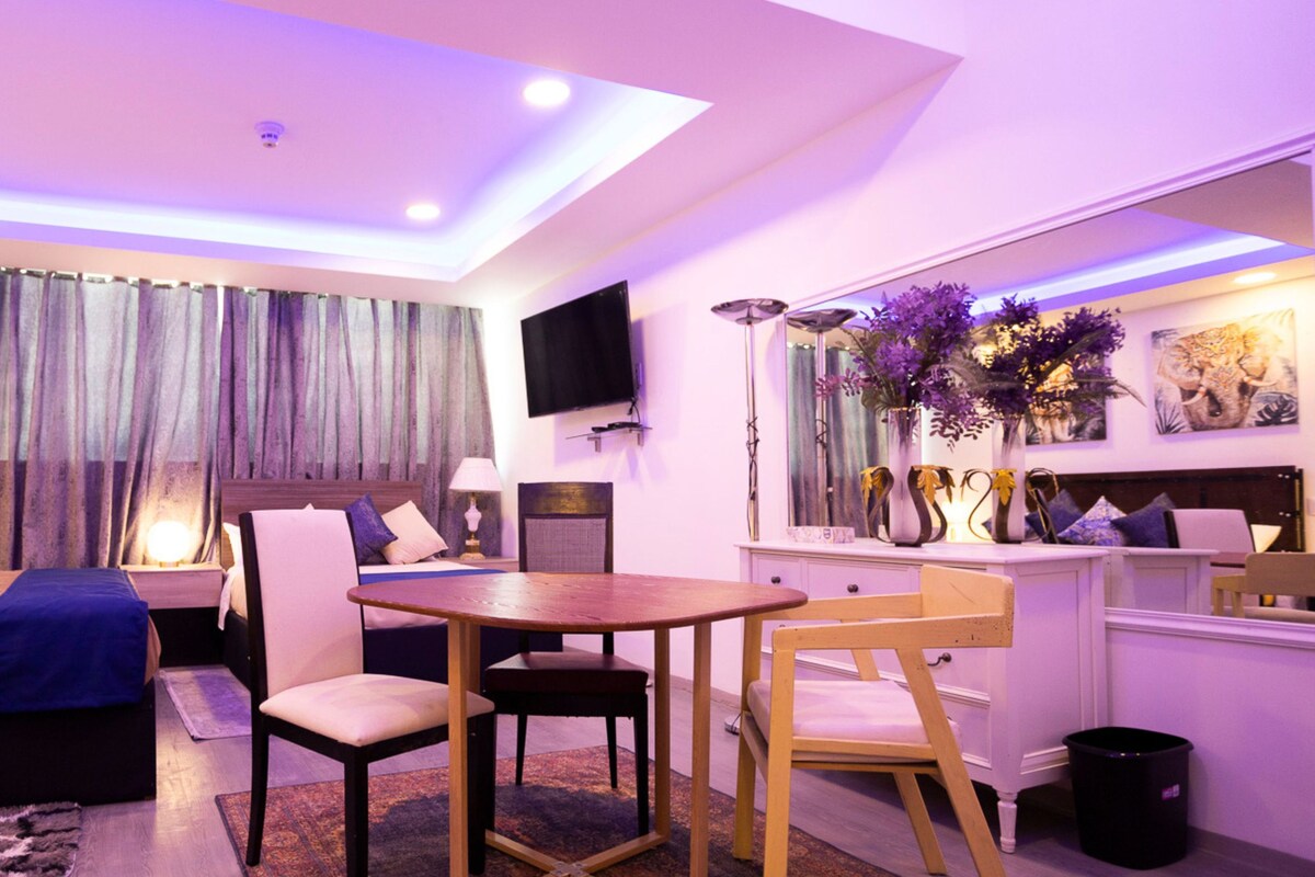 Exclusive Room | Premium bedding, desk, laptop workspace, WiFi (free)