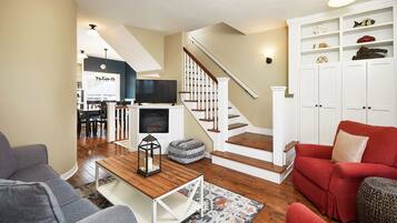 Télévision, cheminée