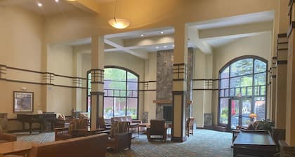 The ultimate resort experience. Pool, hot tub, sauna, steam room, exercise room.