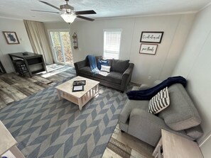 TV, fireplace - Sapphire 2BR/2Bath Module Cottage at Blue Hollow (Hattiesburg)