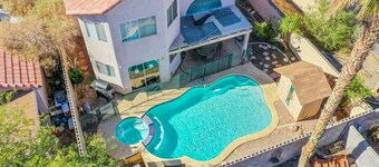 Red Rock Poolside Retreat