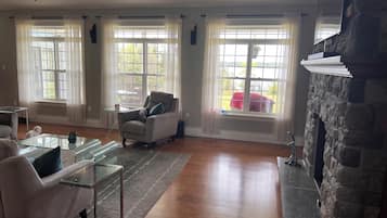 Smart-tv, bøger, computerskærme, printere