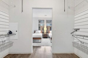 2 bedrooms, WiFi - Amazing 2 Bedroom 2 Bathroom (Somerville)