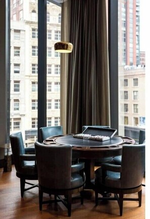 Dining - Amazing 2 Bedroom 2 Bathroom (Somerville)