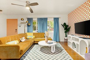 Smart TV, fireplace, video games, table tennis