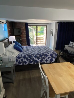 Room - Inactive Account - Property Sold - Do No Book (Provincetown)