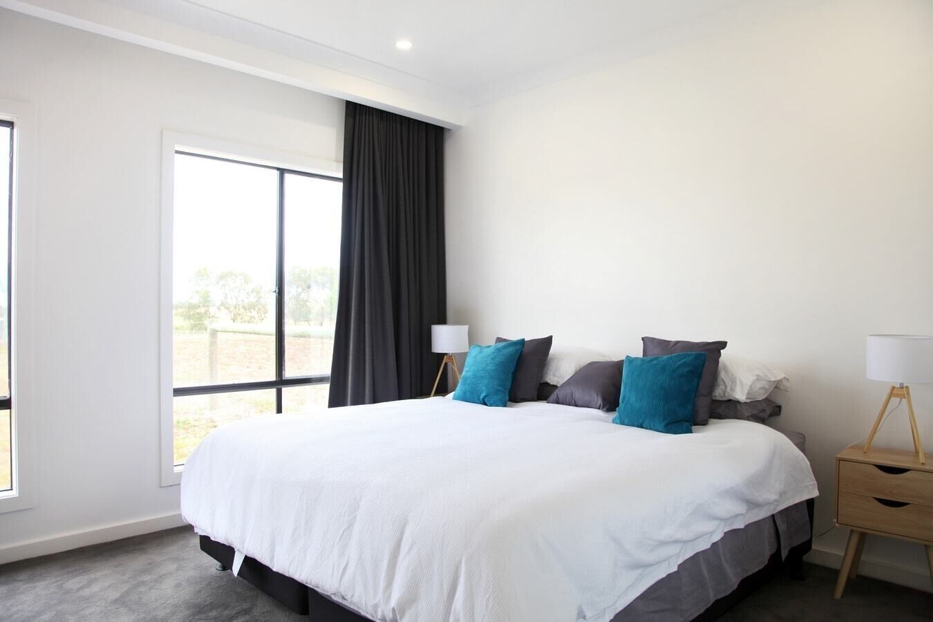 3 makuuhuonetta, silitysrauta/-lauta, Wi-Fi, vuodevaatteet