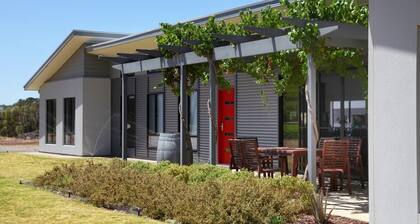 The Red Door @ Barossa Valley ★Vineyard View★