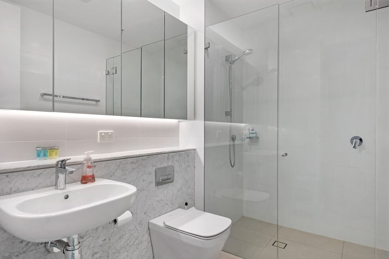 ヘアドライヤー