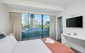 1 bedroom, iron/ironing board, WiFi