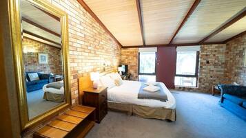 Fer et planche Ă repasser, Wi-Fi, draps fournis