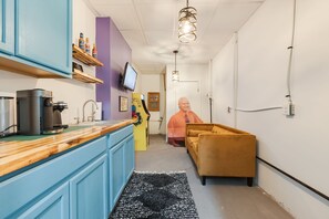 Interior - The One With The Haunted Painting (Oklahoma City)