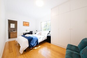 5 bedrooms, iron/ironing board, travel crib, WiFi - The Rose house BandB Cozy Family house in Katoomba (Katoomba)