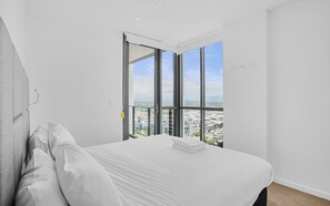 2 chambres, fer et planche à repasser, Wi-Fi, draps fournis